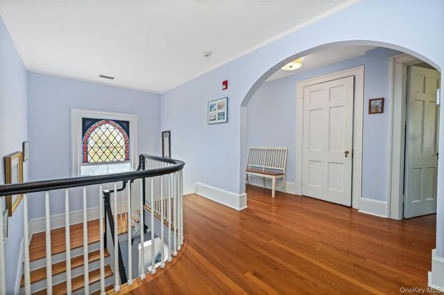 60 Greenridge Avenue, White Plains, NY 10605