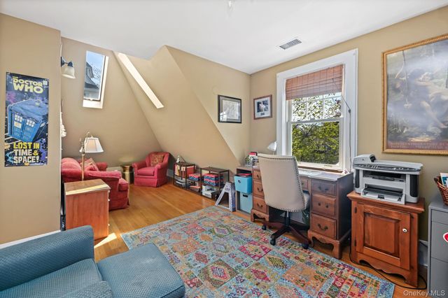 60 Greenridge Avenue, White Plains, NY 10605
