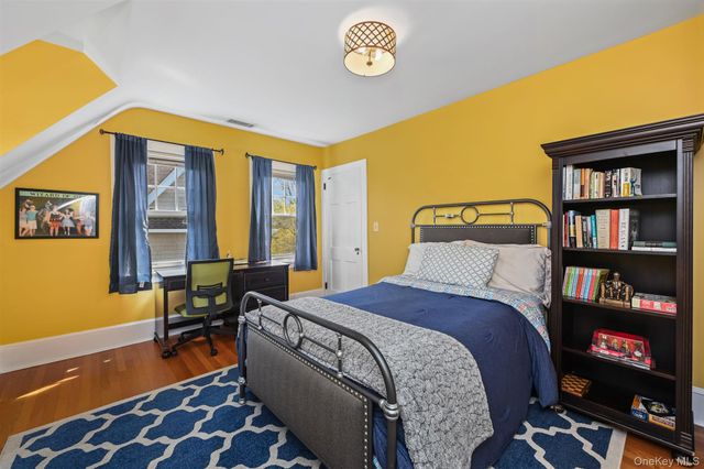 60 Greenridge Avenue, White Plains, NY 10605