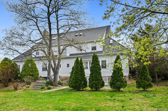 60 Greenridge Avenue, White Plains, NY 10605