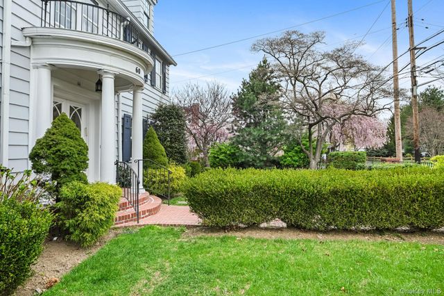 60 Greenridge Avenue, White Plains, NY 10605