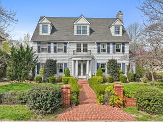 60 Greenridge Avenue, White Plains, NY 10605