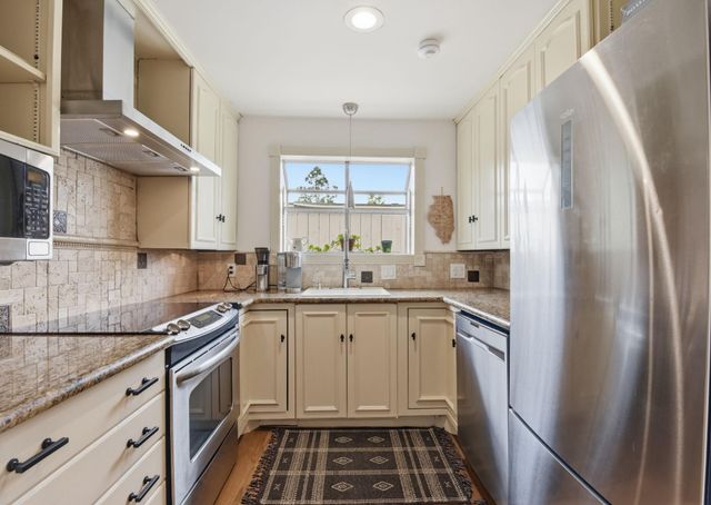 1918 Vassar Street, Houston, TX 77098