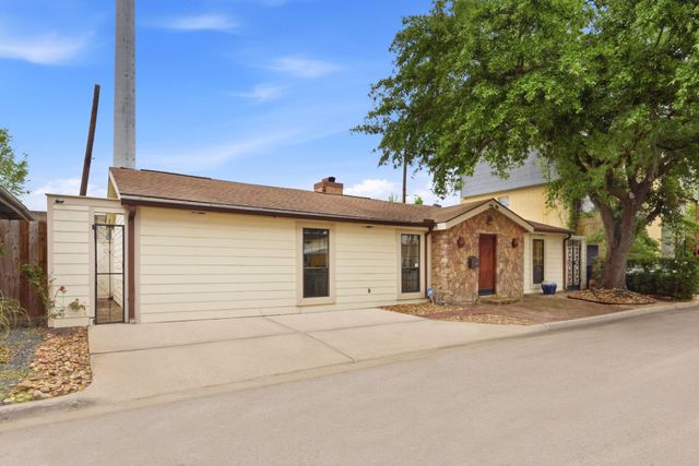 1918 Vassar Street, Houston, TX 77098