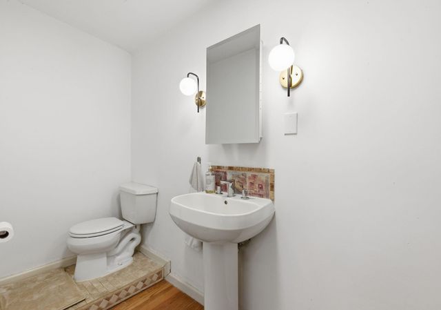 1918 Vassar Street, Houston, TX 77098