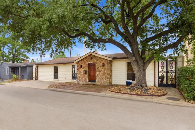 1918 Vassar Street, Houston, TX 77098