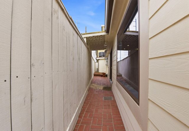 1918 Vassar Street, Houston, TX 77098