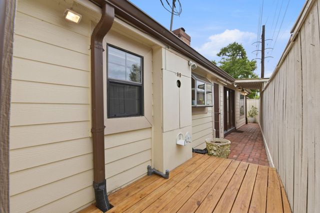 1918 Vassar Street, Houston, TX 77098