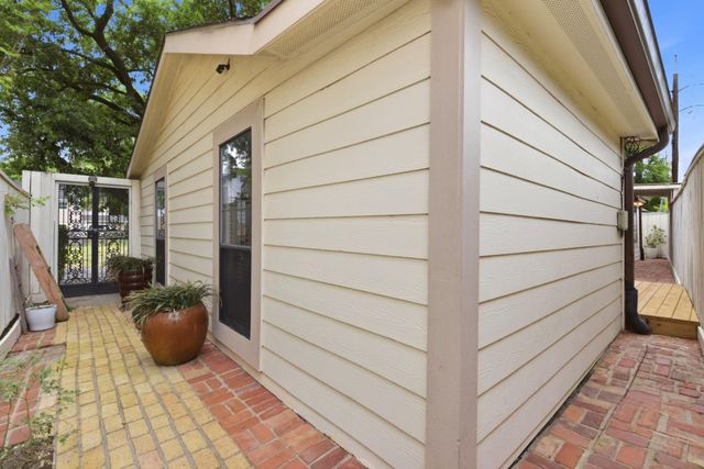 1918 Vassar Street, Houston, TX 77098