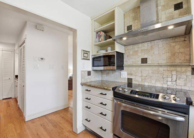 1918 Vassar Street, Houston, TX 77098