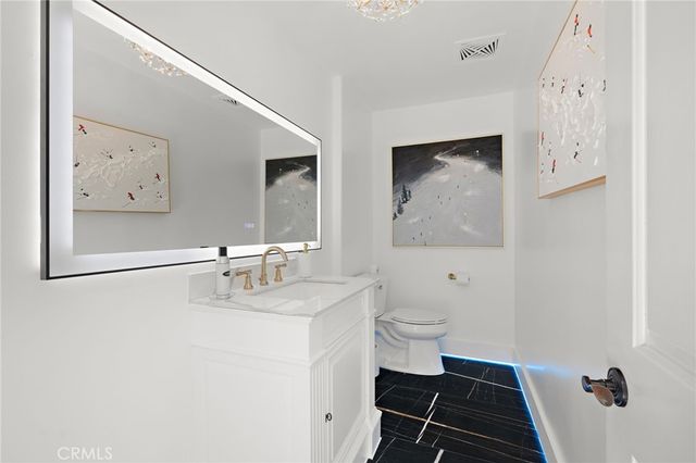 234 Via Graziana, Newport Beach, CA 92663