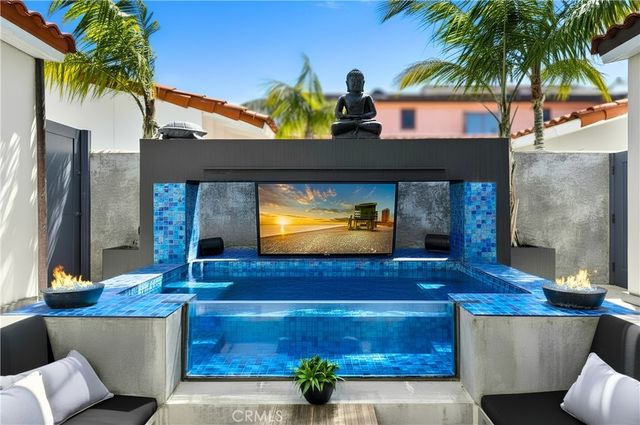 234 Via Graziana, Newport Beach, CA 92663