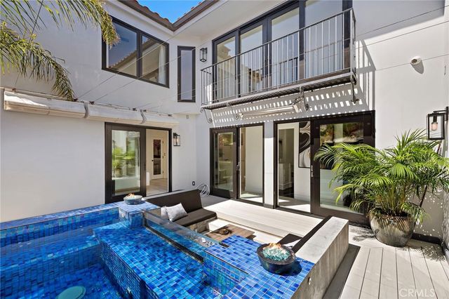 234 Via Graziana, Newport Beach, CA 92663