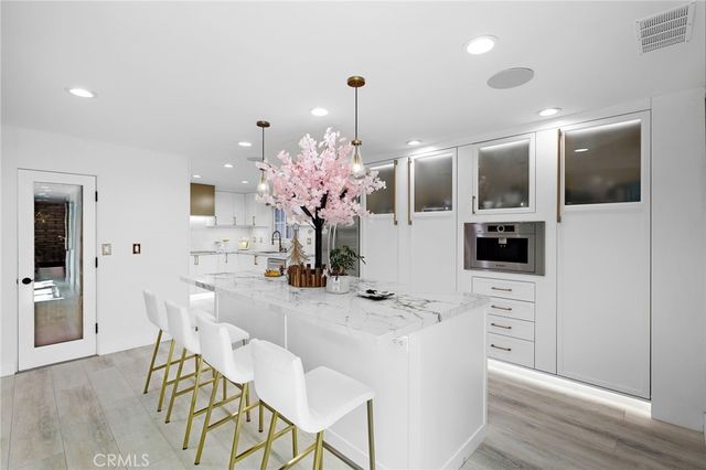 234 Via Graziana, Newport Beach, CA 92663