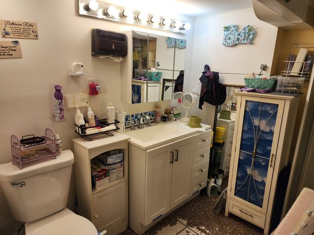 2720 W 96th Place, Evergreen Park, IL 60805