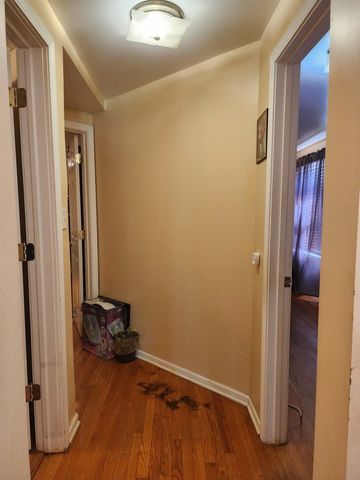 2720 W 96th Place, Evergreen Park, IL 60805