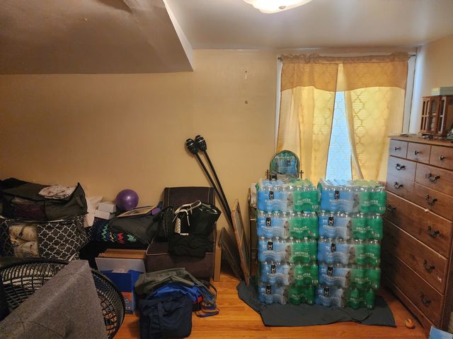 2720 W 96th Place, Evergreen Park, IL 60805