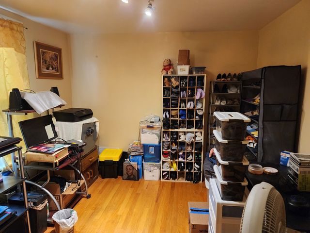 2720 W 96th Place, Evergreen Park, IL 60805