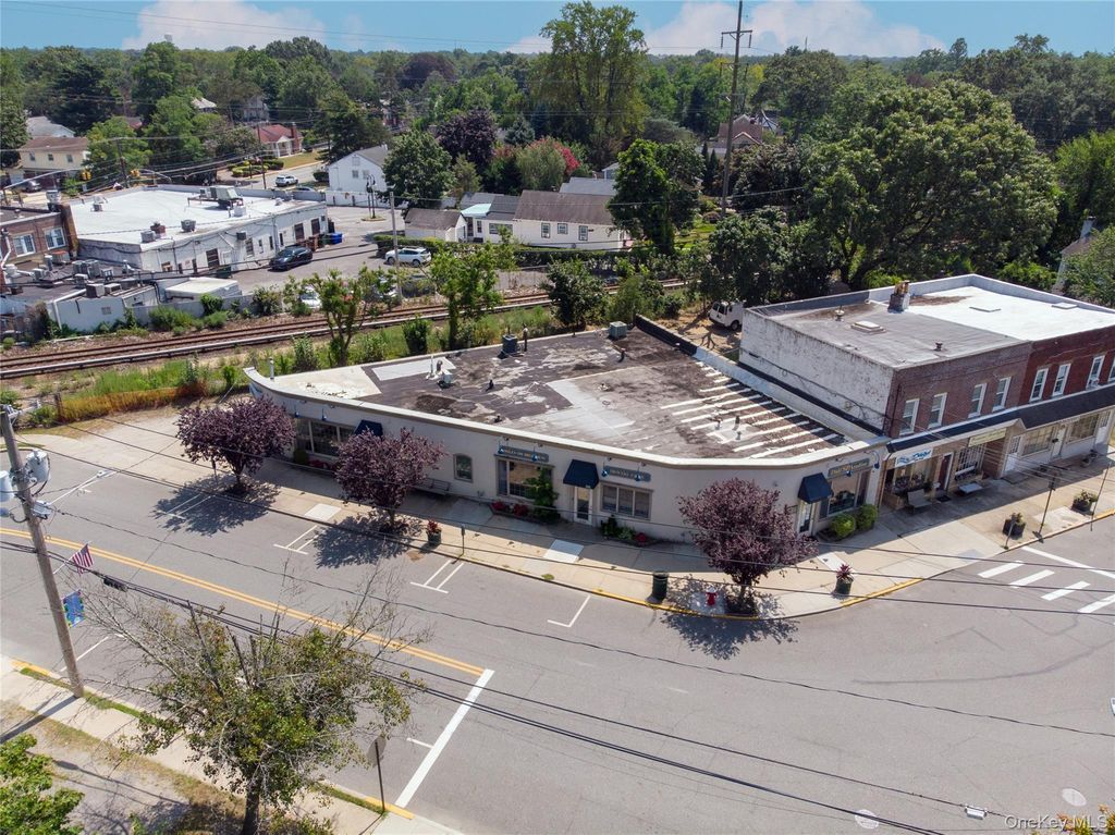 114/16/18/20/22 Broadway, Malverne, NY 11565
