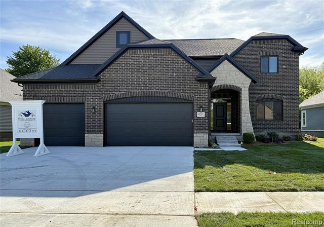 49241 London Bridge Drive, Macomb, MI 48042