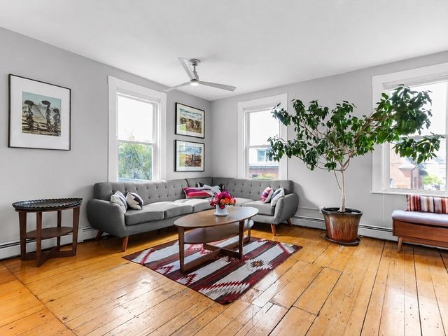 246 Cypress St 4, Brookline, MA 02445