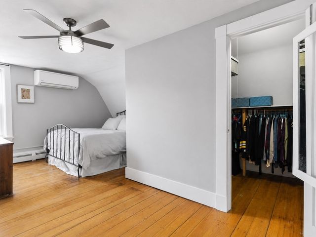 246 Cypress St 4, Brookline, MA 02445