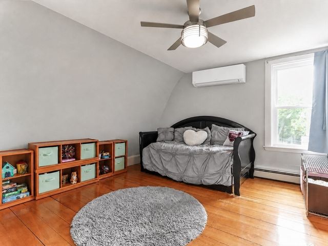 246 Cypress St 4, Brookline, MA 02445