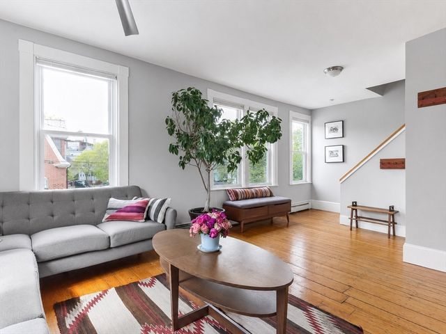 246 Cypress St 4, Brookline, MA 02445