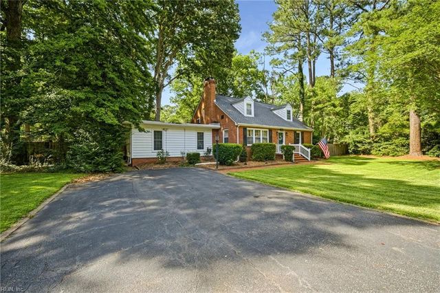 4104 Thalia DR, Virginia Beach, VA 23452
