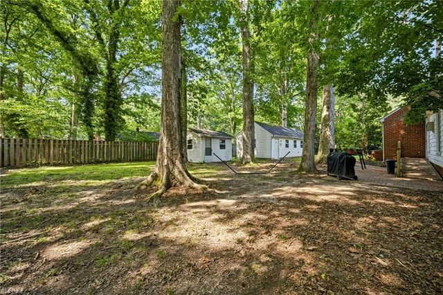 4104 Thalia DR, Virginia Beach, VA 23452