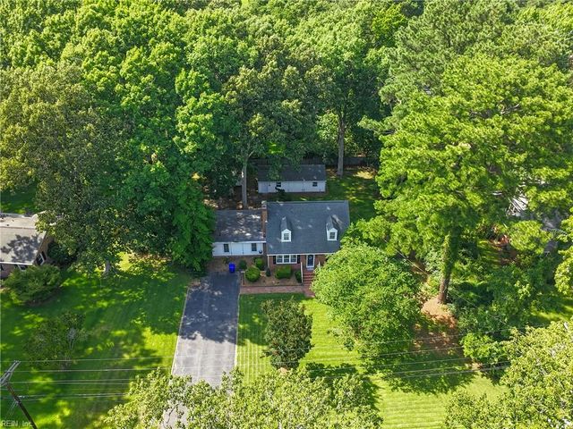 4104 Thalia DR, Virginia Beach, VA 23452