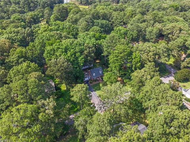 4104 Thalia DR, Virginia Beach, VA 23452