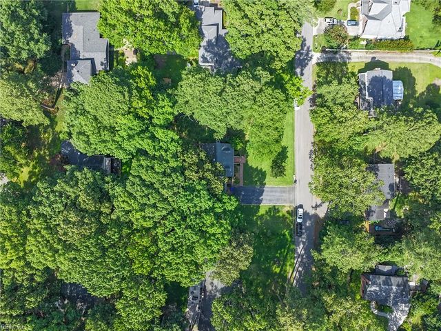 4104 Thalia DR, Virginia Beach, VA 23452