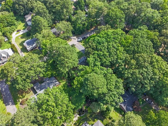 4104 Thalia DR, Virginia Beach, VA 23452