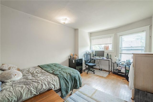 1010 S Farwell Street #1010, Eau Claire, WI 54701