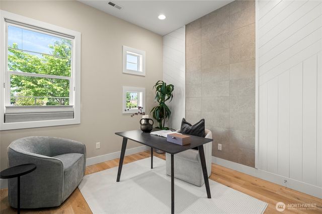 12140 173rd Place NE, Redmond, WA 98052