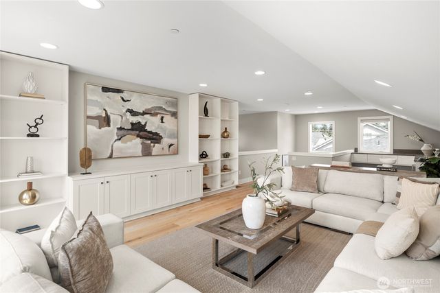 12140 173rd Place NE, Redmond, WA 98052