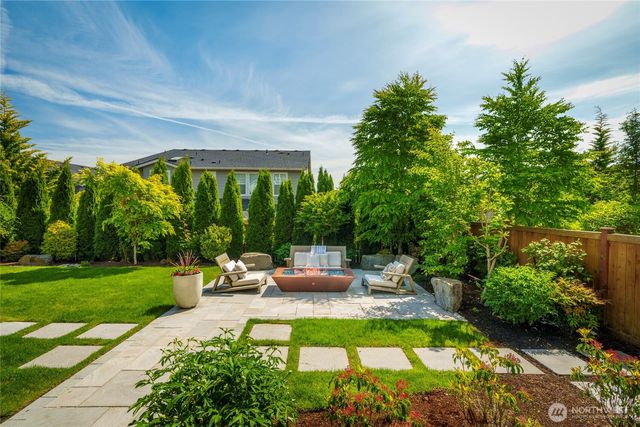 12140 173rd Place NE, Redmond, WA 98052