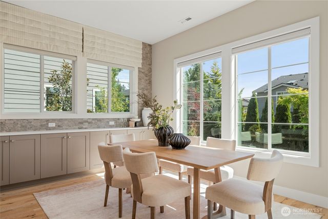 12140 173rd Place NE, Redmond, WA 98052