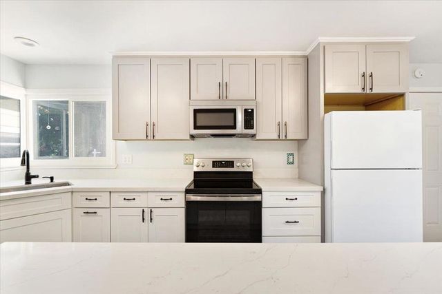 215 Moon Drive, Boulder Creek, CA 95006