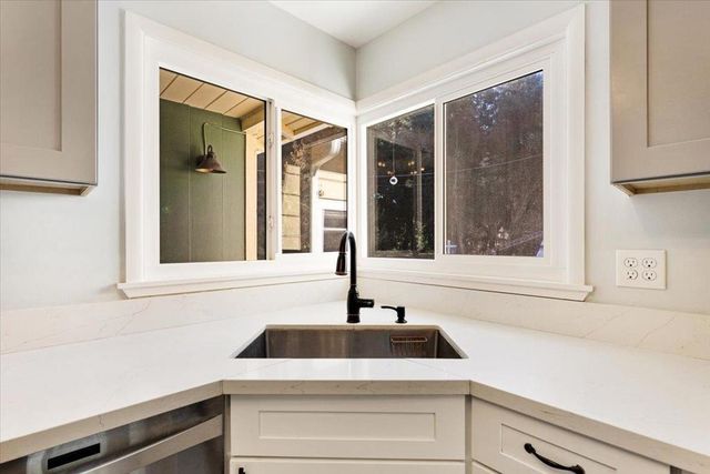 215 Moon Drive, Boulder Creek, CA 95006