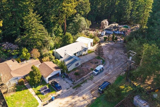 215 Moon Drive, Boulder Creek, CA 95006