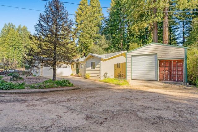 215 Moon Drive, Boulder Creek, CA 95006