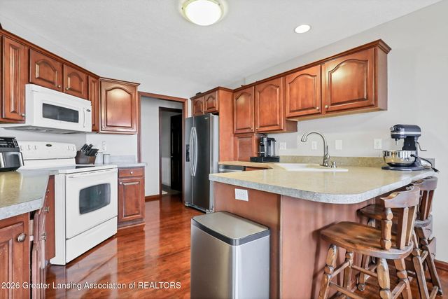 146 Canterbury Drive, Charlotte, MI 48813