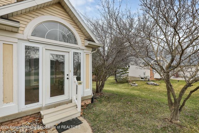 146 Canterbury Drive, Charlotte, MI 48813