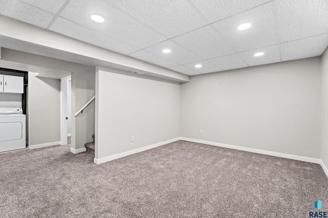 100 W 1st St Street, Tea, SD 57064