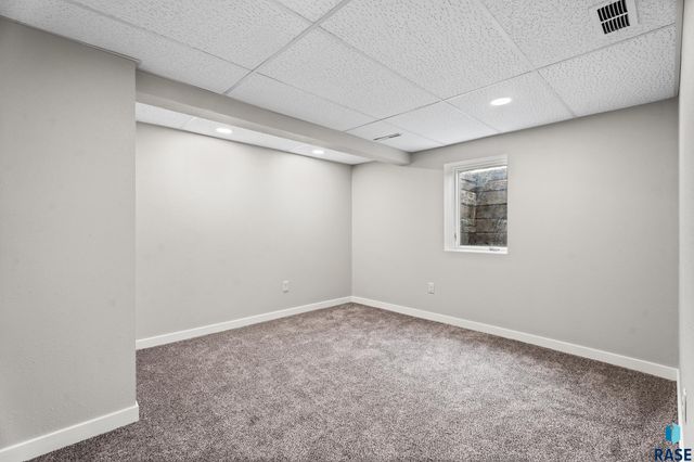 100 W 1st St Street, Tea, SD 57064