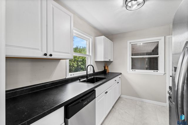 100 W 1st St Street, Tea, SD 57064