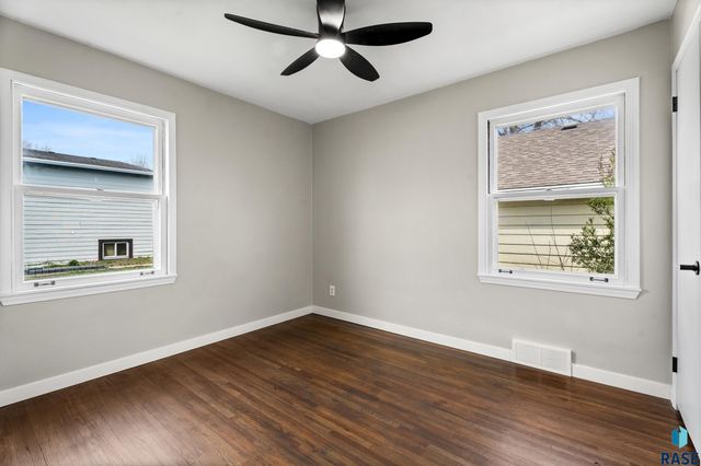 100 W 1st St Street, Tea, SD 57064