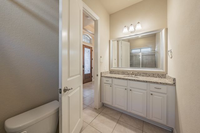 568 Enfield Drive, Frisco, TX 75036